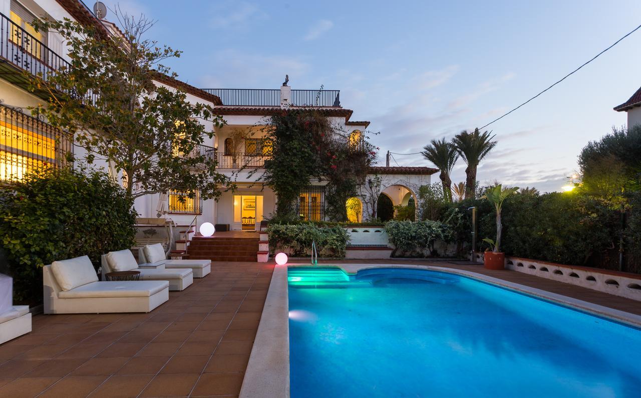Villa Alicia Σίτζες Εξωτερικό φωτογραφία