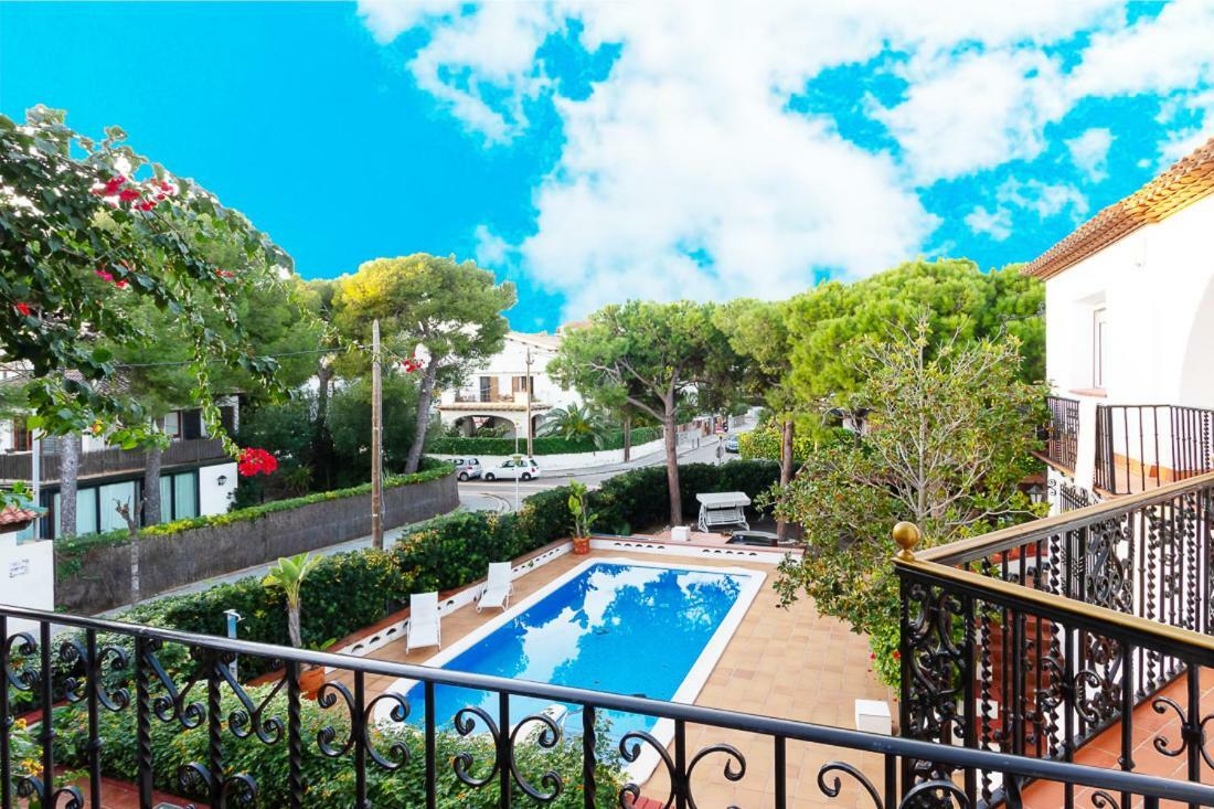 Villa Alicia Σίτζες Εξωτερικό φωτογραφία